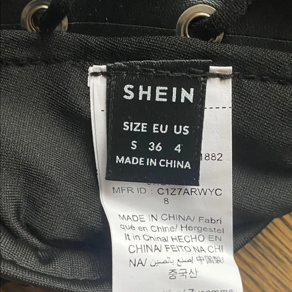 Black Star Sequin Shorts - Picture 4 of 4